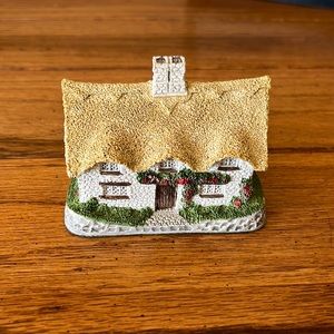 💃💃 HP 💃💃 1982 David Winter The Dover House